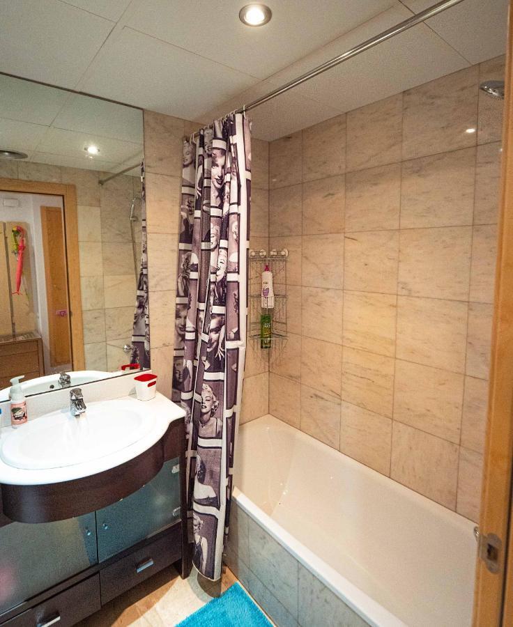 Two Bedroom Stylish Studio, 5 Minutes Walk From The Beach Lloret de Mar Exteriér fotografie